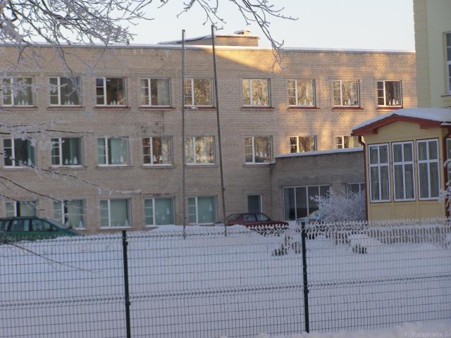 Viļakas pamatskolas ēka, kur atrodas skolas bibliotēka